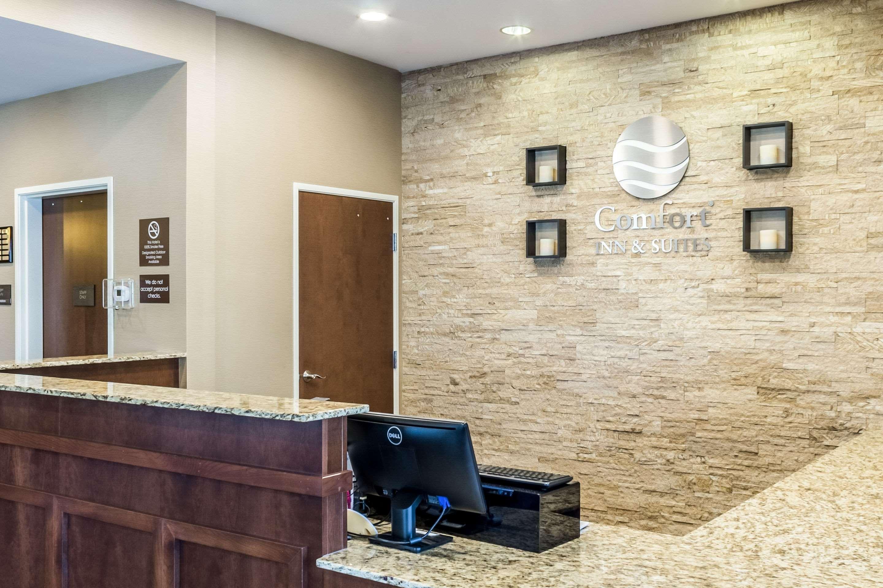 Comfort Inn & Suites Avera Southwest Sioux Falls Exterior foto