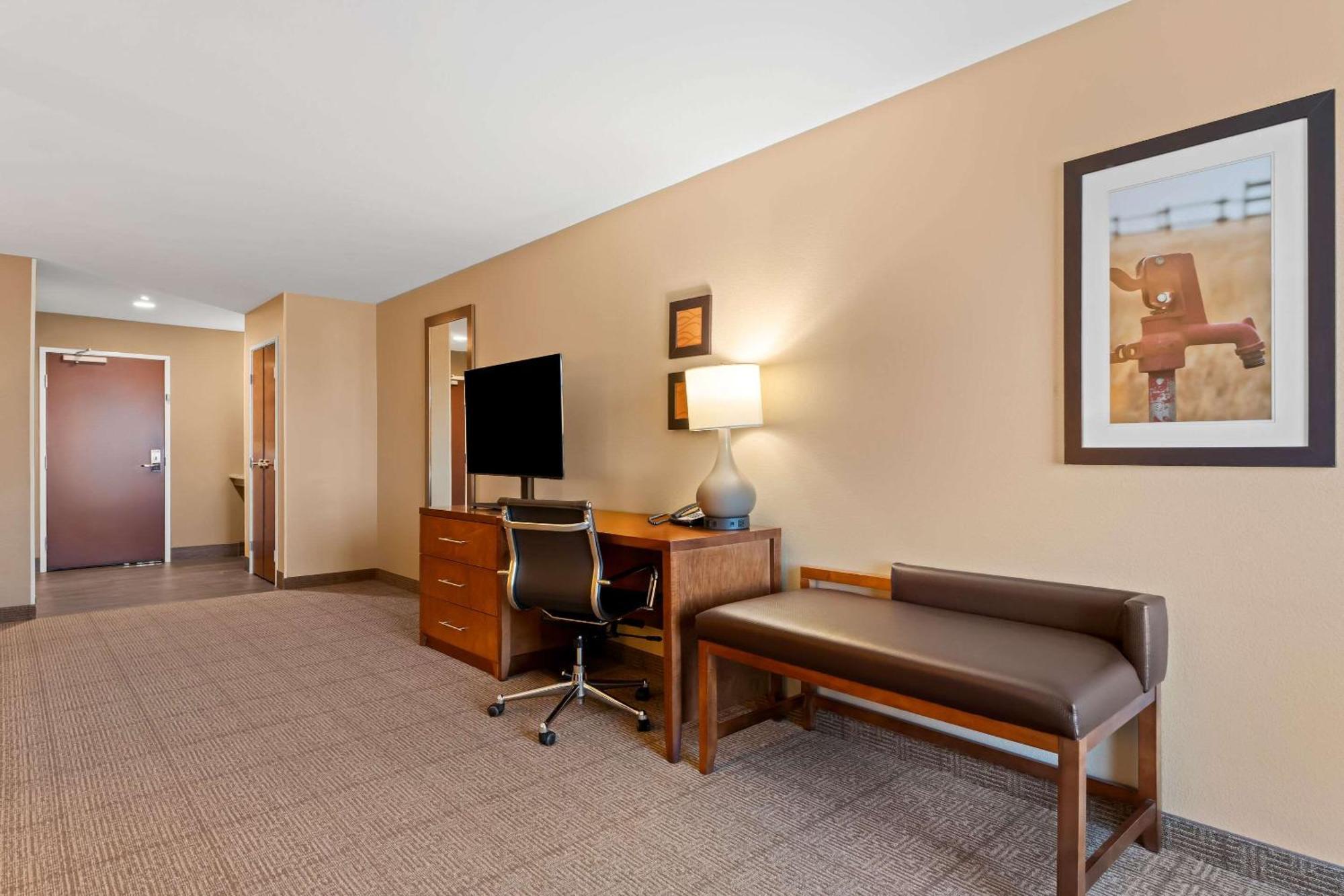 Comfort Inn & Suites Avera Southwest Sioux Falls Exterior foto